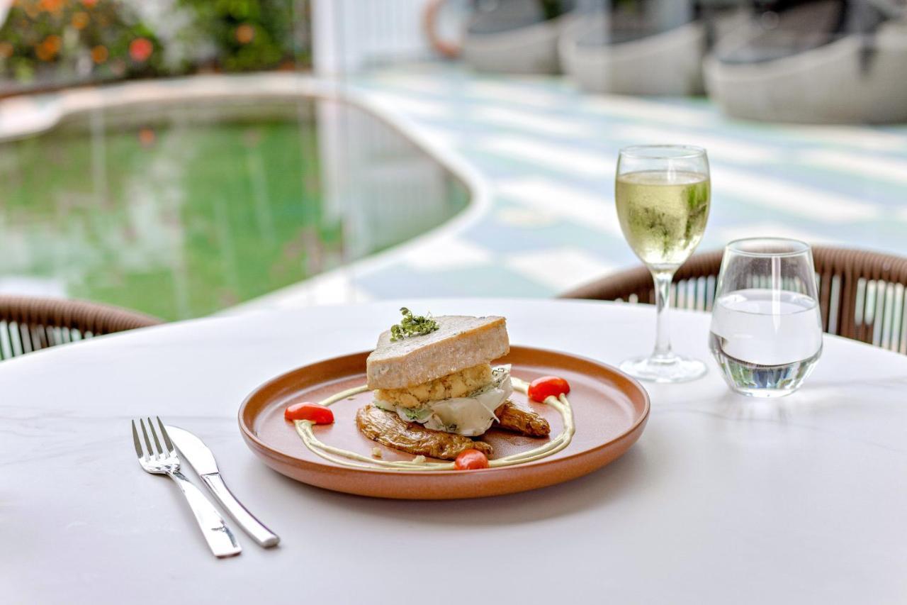Mercure Cairns Exterior foto